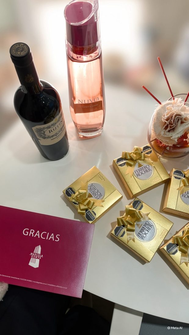 Regalo de agradecimiento para clientes con tarjeta de Marcela Genta